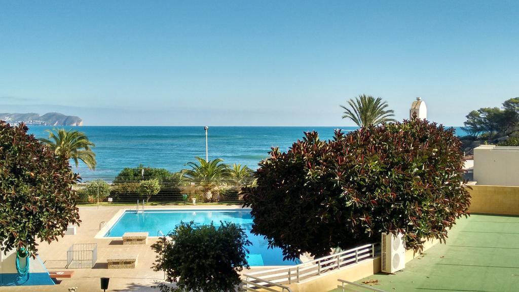 Sea Front Voramar Fibra Wifi Lägenhet Calpe Rum bild